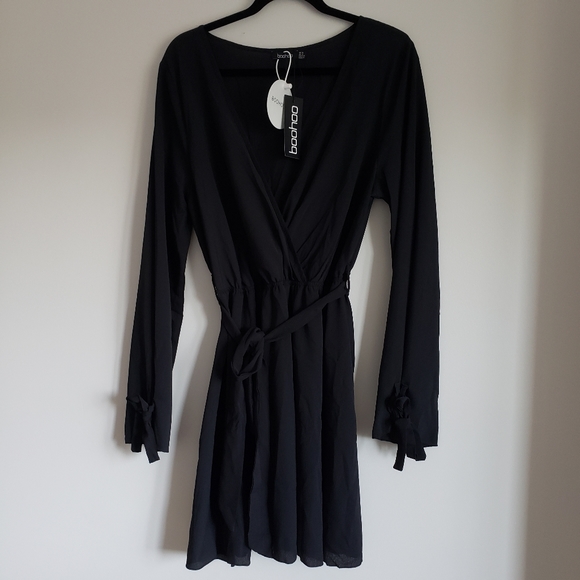 Wrap Tie Waist Skater Dress - Plus Size - Never Been Worn! - Picture 2 of 4